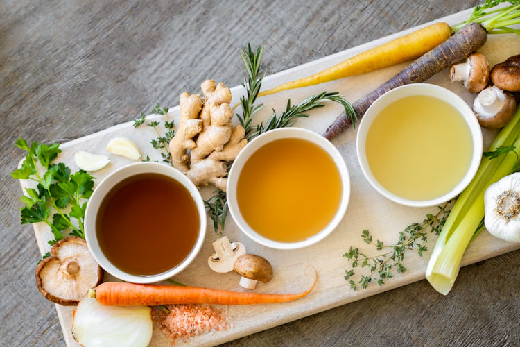 Rempah-rempah yang baik ditambahkan ke dalam teh. (Foto: Unsplash)