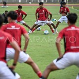 Nova Arianto Umumkan 21 Pemain Indonesia di Piala Dunia U-17 2025