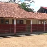 Atap Ruang Kelas SD di Cianjur Ambruk Setelah Lama Dinanti Renovasi