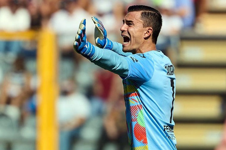 Kiper Timnas Indonesia, Emil Audero Mulyadi akan tampil bersama Cremonese, yang akan berhadapan dengan Juventus di Seri A, Minggu (2/11/20252). (Foto: Getty Image-Ciancaphoto Studio)