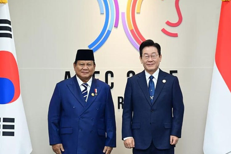 Prabowo Puji K-Pop dan Kepemimpinan Lee di APEC 2025