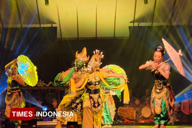 Wayang Topeng Panji Setyakasih: Kisah tentang Kesetiaan di Atas Segalanya