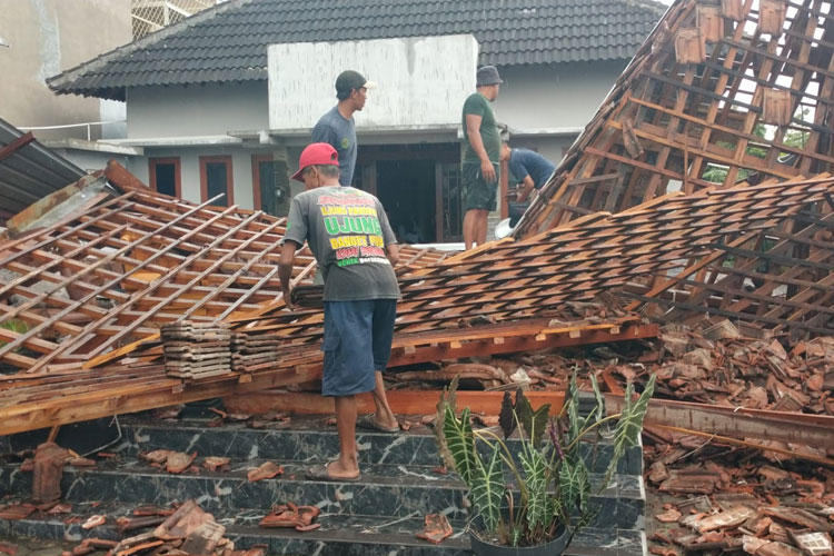 Bencana di Bantul: 26 Titik Terdampak, Rumah Rusak dan Joglo Roboh