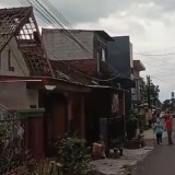 Puting Beliung Terjang Kecamatan Dau, Sejumlah Bangunan Rusak