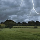 Tetap Waspada,  BMKG Perkirakan Malang Raya Hari Ini Hujan dengan Badai Petir Kencang