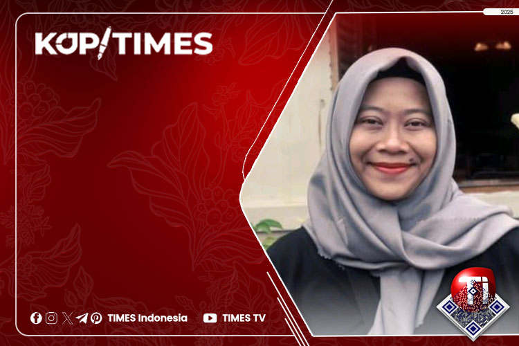 Jiphie Gilia Indriyani, Dosen, Penyuka Kopi, Musik, dan Film.