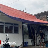 Pasca Angin Puting Beliung di Dau Malang, Warga Buka Pos Pengungsian