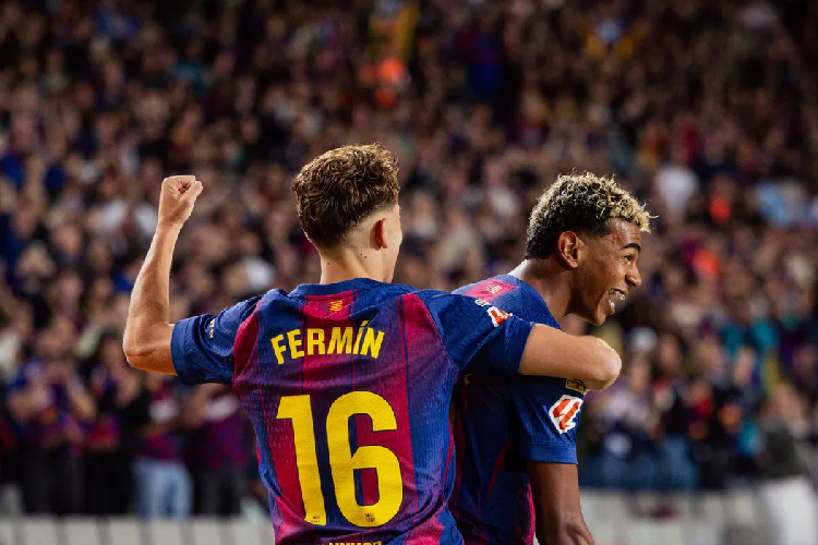 Yamal Bawa Barcelona Bangkit, Bungkam Elche 3-1 di Montjuïc