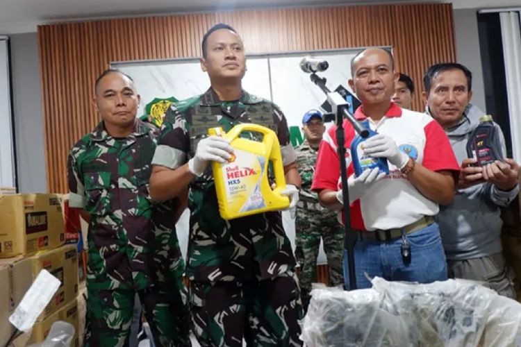 Geger Ribuan Botol Pelumas Ilegal di Cianjur, Modus Berhasil Dibongkar