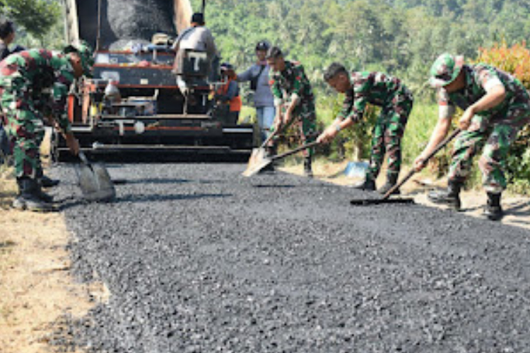 TMMD 26 Malang Wujudkan Jalan Mulus di Lebakharjo, Warga Rasakan Langsung Manfaatnya