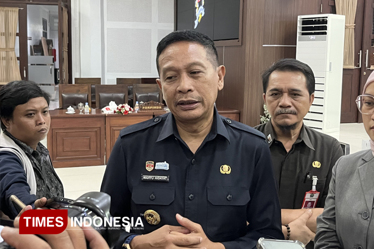 Wali Kota Malang, Wahyu Hidayat saat ditemui awak media. (Foto: Rizky Kurniawan Pratama/TIMES Indonesia)