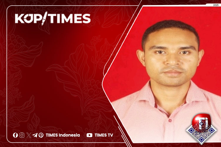 Fabianus John Berek, S.STP., MPA., Pegawai Negeri Sipil di Kabupaten Deiyai, Magister Ilmu Administrasi Publik Universitas Gadjah Mada.