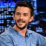 Jonathan Bailey jadi Pria Terseksi Sedunia 2025