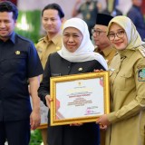 Bupati Banyuwangi Sabet Penghargaan Pembina Siskamling Terpadu Merah Putih Jogo Jawa Timur 2025