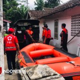 PMI Jember Turunkan Tim Satgana Bantu Pencarian Pelajar SMK yang Hanyut di Sungai Bedadung
