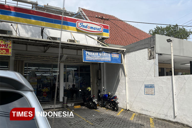 Ilustrasi-Salah satu aktivitas di ritel modern. (FOTO: TIMES Indonesia)