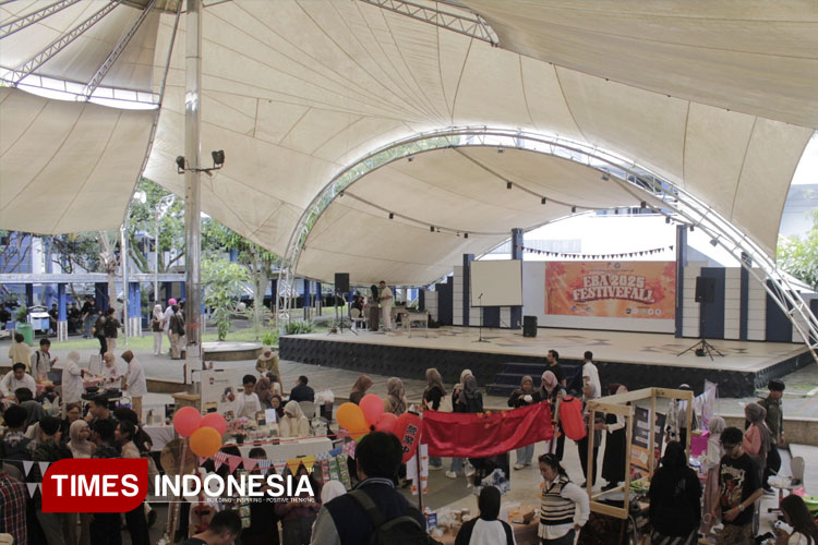 English Bazaar Polinema 2025 Wadahi Semangat Kewirausahaan Mahasiswa