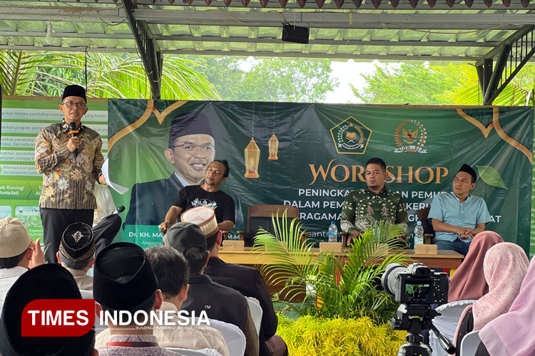 Kiai Maman Imanulhaq Ajak Pemuda Majalengka Jadi Influencer Kerukunan