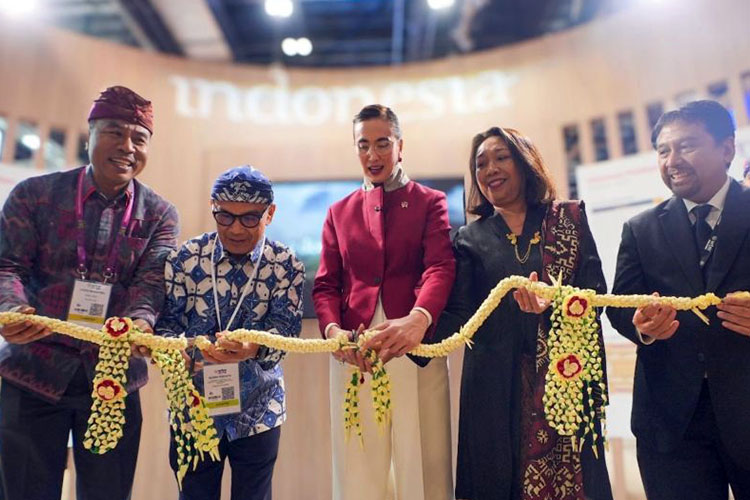 Kemenpar Ajak Dunia 'Go Beyond Ordinary' Lewat Pameran WTM London 2025
