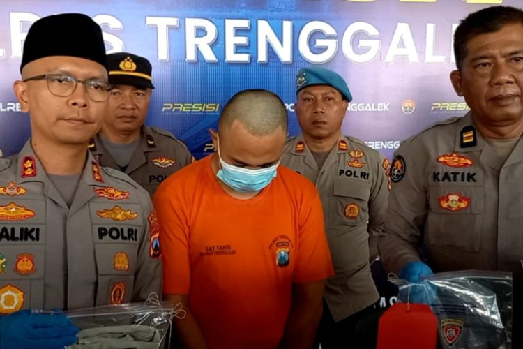 Mediasi Ditolak, Tersangka Penganiaya Guru di Trenggalek Terancam 2 Tahun 8 Bulan Penjara
