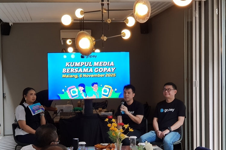 UMKM di Malang Kini Bisa Layani Transaksi hingga Tarik Tunai Lewat GoPay