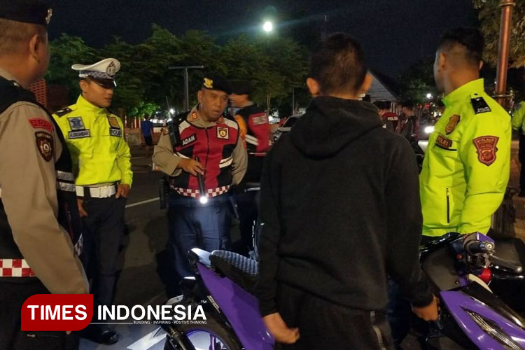 Polres Majalengka menggelar operasi knalpot brong. (FOTO: Humas Polres Majalengka for TIMES Indonesia)