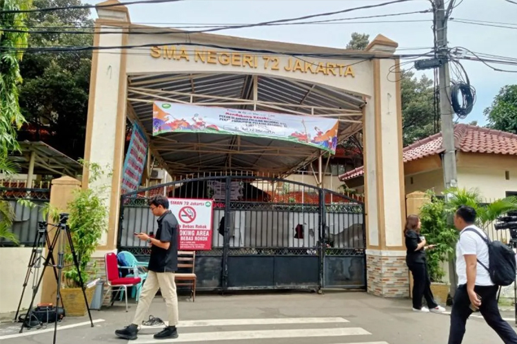 Suasana di SMAN 72 Jakarta di Kelurahan Kelapa Gading Barat, Kecamatan Kelapa Gading, Jakarta Utara pada Senin (10/11/2025). (FOTO: ANTARA/Mario Sofia Nasution)