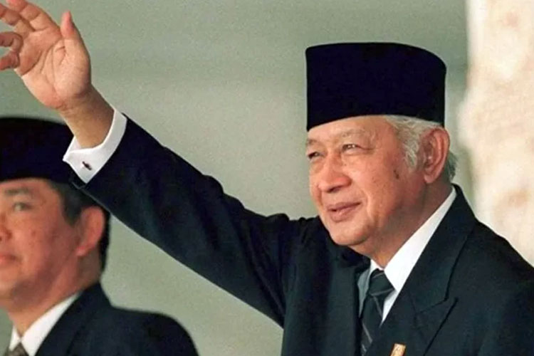 Sesepuh Buntet Pesantren Cirebon Dukung Soeharto Sebagai Pahlawan Nasional