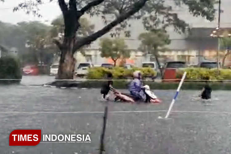 banjir-Sidoarjo-1.jpg