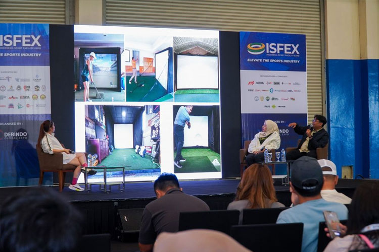 Hadir di ISFEX 2025, BenQ dan Golf Gear Technology Hadirkan Pengalaman Bermain Golf Simulator