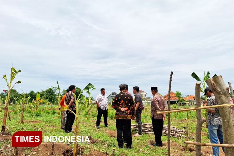 Camat Dorong Ketompen Probolinggo Raih Desa Mandiri Lewat BUMDes