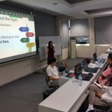 Institut STTS Kupas Tuntas Peran AI Generatif dalam Pengembangan Aplikasi Tanpa Koding