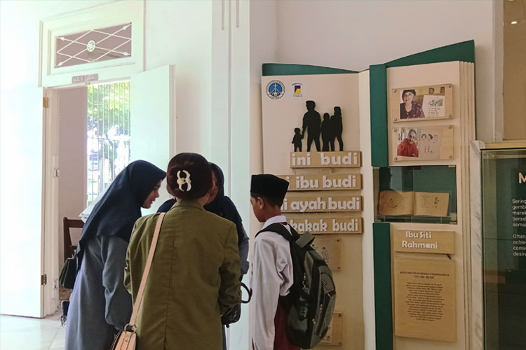 Museum Pendidikan Surabaya, Ruang yang Menghubungkan Pendidikan dari Masa ke Masa