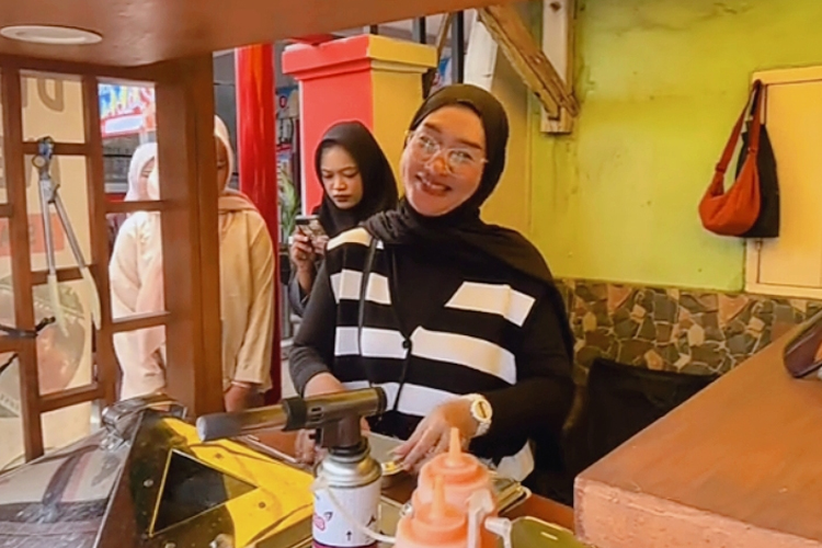 Dari Konsultan Diet Jadi Pebisnis Kuliner, Dimsum Yummy.Me Asal Garut Kini Viral!