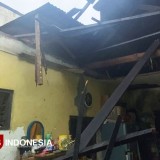 Rumah Warga Sidoarjo Ambruk Akibat Diterjang Angin Kencang