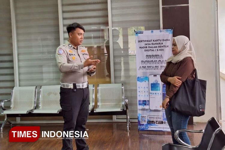 Satlantas Polres Majalengka Edukasi Tertib Administrasi Lewat Samsat Humanis