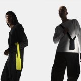 iPhone Pocket Resmi Rilis, Aksesori Fashionable yang Fungsional