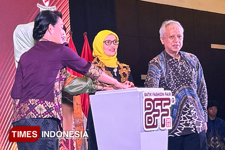 pameran-Batik-Fashion-Fair-2025.jpg