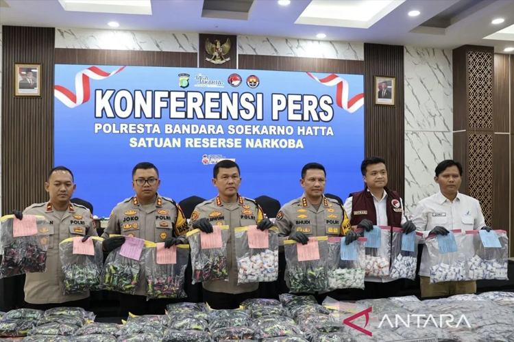 Polisi Bongkar Jaringan Vape Etomidate Senilai Rp42,5 M, 3 WNA Malaysia Ditangkap