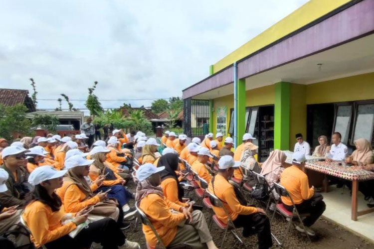 Empat Provinsi Kalimantan Belajar Kelola Sampah ke Desa Imbanagara Raya Ciamis