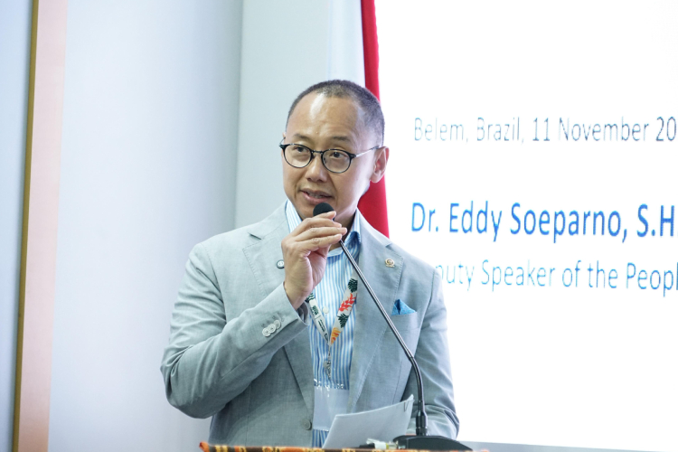 Dorong Pertumbuhan Hijau, Eddy Soeparno Tekankan Pentingnya Pasar Karbon di Forum Iklim Dunia