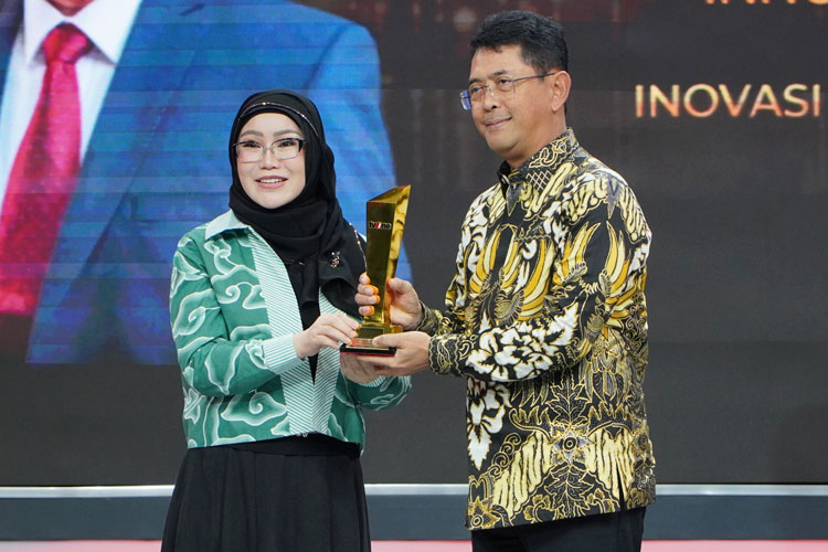 Konsisten Lakukan Pengembangan UMKM, Bank Jatim Sabet Penghargaan Prestisius dari Tv One