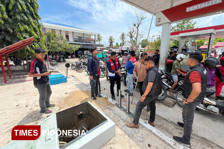 Cegah Praktik Kecurangan, Polisi Awasi Takaran dan Kualitas BBM di SPBU Sumba Timur