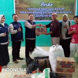 BMT Amindo Brebes Gerak Cepat di Lokasi Banjir Kalierang, Salurkan Bantuan dan Pengobatan Gratis