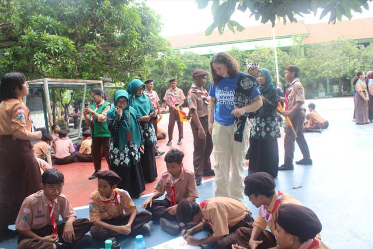 10 Sekolah di Surabaya Jadi Motor Pengurangan Sampah Plastik Global