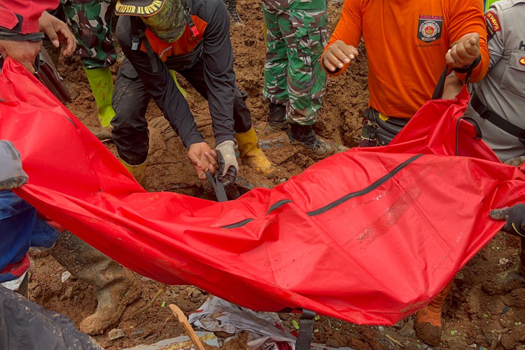 Satu Korban Ditemukan, Total Korban Meninggal Longsor Majenang Jadi 3 Orang