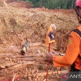 Longsor Cibeunying Cilacap ,Tim SAR Hadapi Tantangan Kedalaman 8 Meter