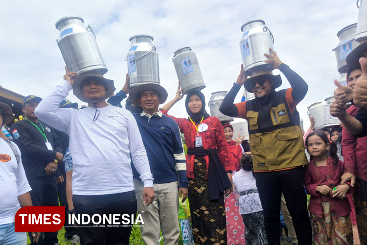 Probolinggo Suguhkan Tradisi Sunggi Susu di Seven Lakes Festival 2025