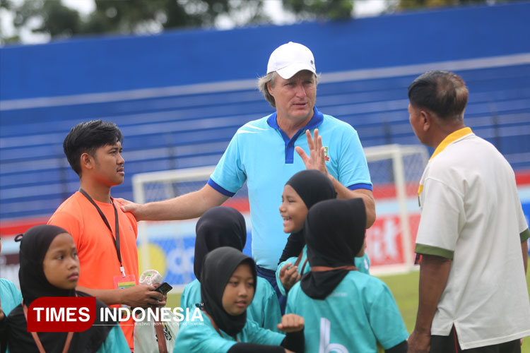 Timo Scheunemann Yakin Tim Putri Malang Bisa Jadi Kuda Hitam di MilkLife Soccer Challenge