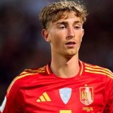 Timnas Spanyol Coret Dean Huijsen Jelang Laga Penutup Kualifikasi Piala Dunia 2026